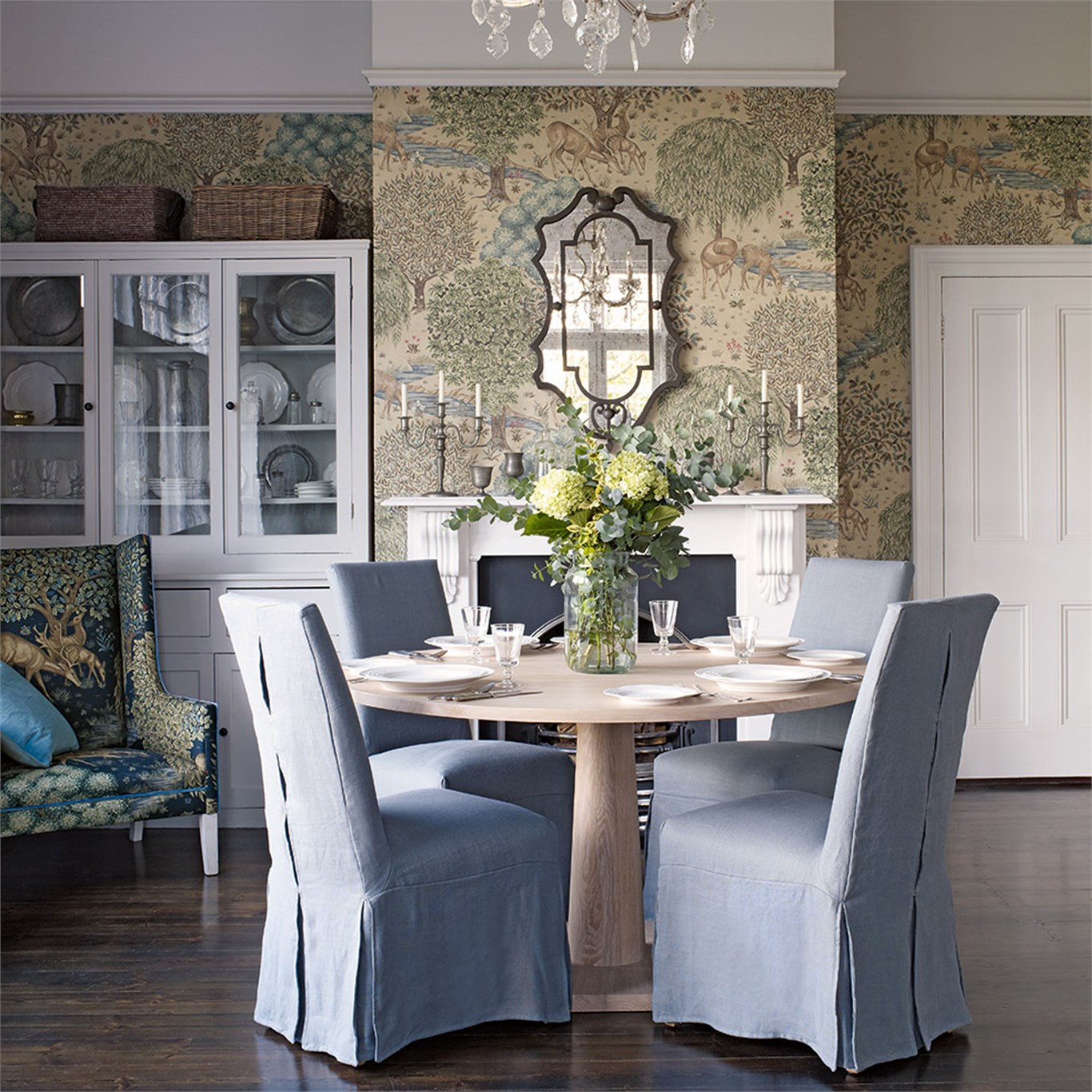 Обои Morris Archive Wallpapers III The Brook 214888 фото в интерьере